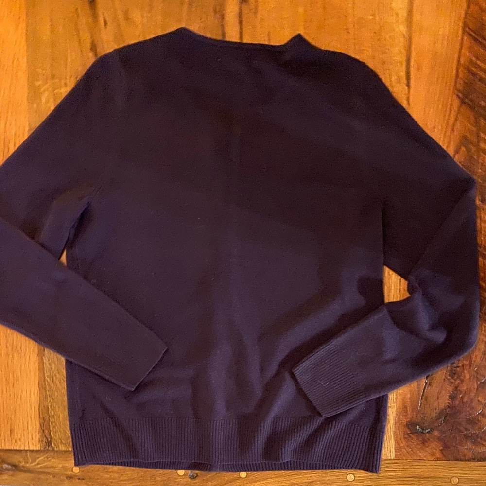 Set of FOUR Tops, Perfect to Add Versatility to Any Wardrobe, Size XL - Picture 5 of 16